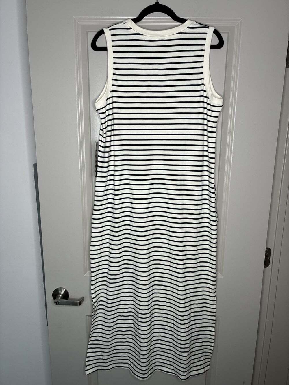 Pomander Place NWT Navy Stripe Sleeveless Gio Maxi Dress Size Large Tuckernuck - Picture 9 of 9